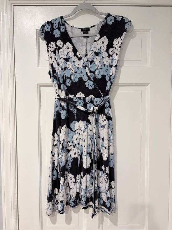 Ann Taylor Dresses & Skirts - Ann Taylor Black Floral Wrap Dress with White & Light Blue Blooms